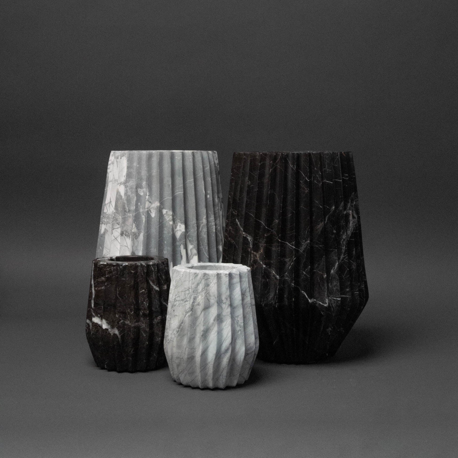 Duna Vase | Black Accents + Decor